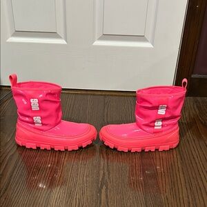 UGG hot pink Brellah mini logo waterproof boots sz 5